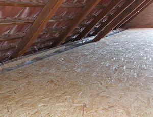 Zateplení stropu rodinného domu a zhotovení podlahového systému